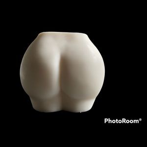 Homemade goddess female torso/big butt candle